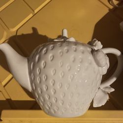 Ceramic Strawberry Teapot 