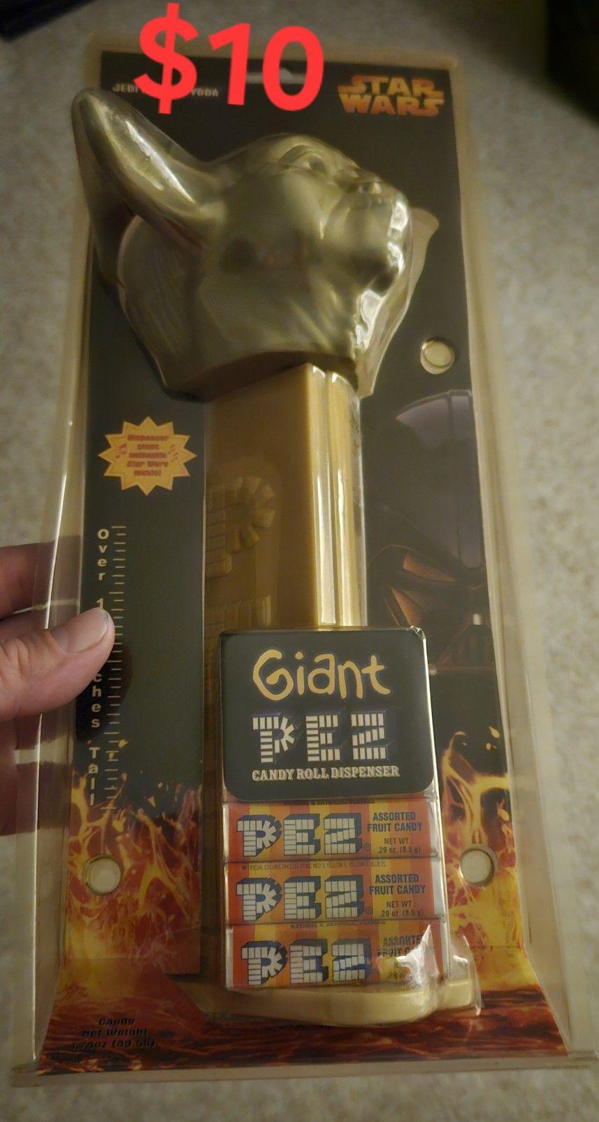 Star Wars Yoda Giant PEZ dispenser