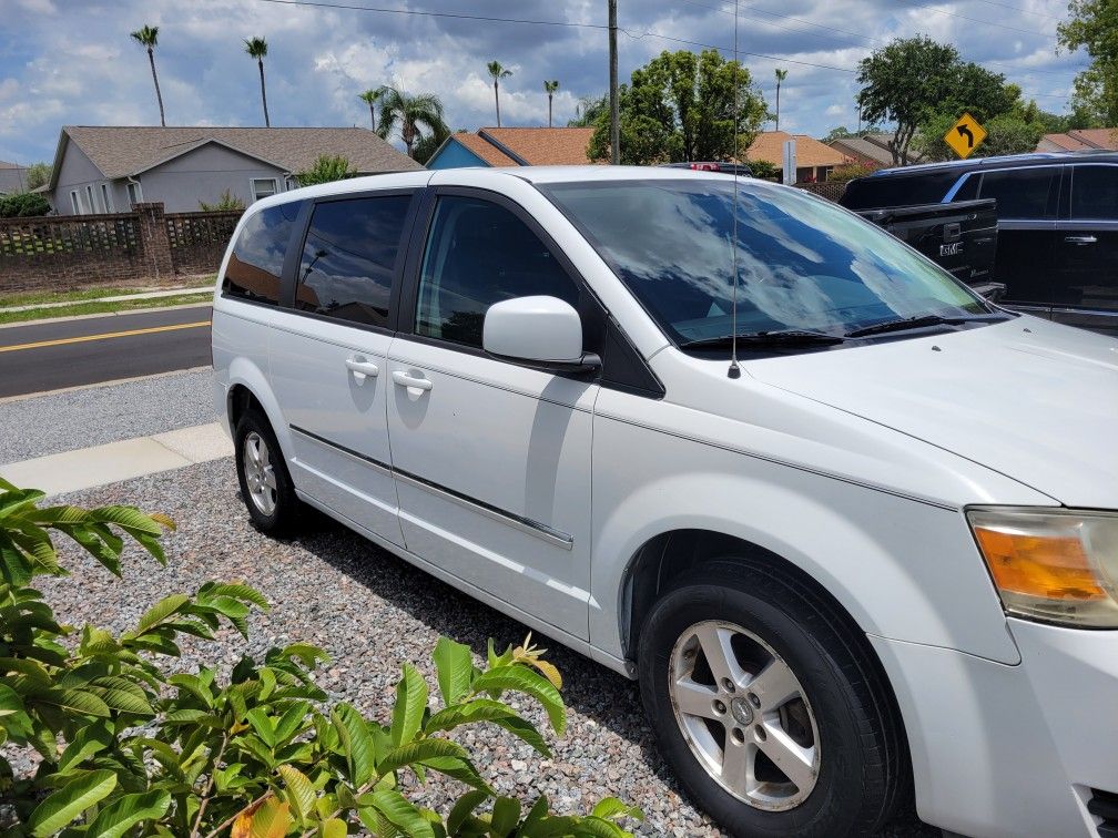 2008 Dodge Grand Caravan