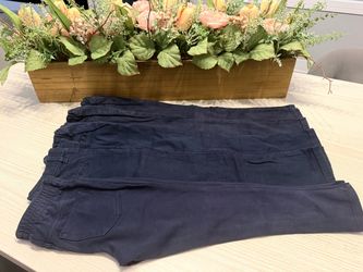 5 Pair Of Navy Girl Uniform Pants Size 5 $1 each