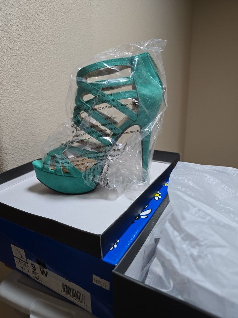 Stilettos: Size 8.5