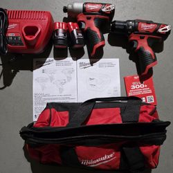 Milwaukee M12 Combo Kit 2-Tool