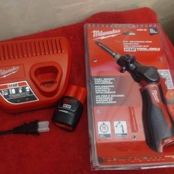M12 Milwaukee Iron Soldering Kit Completo $135