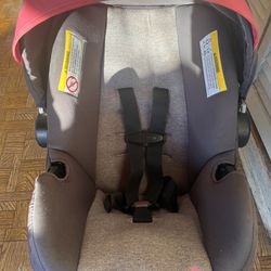 BabyTrend Infant Car Seat