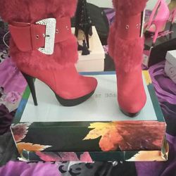 Women's fur boots size 8 no brand