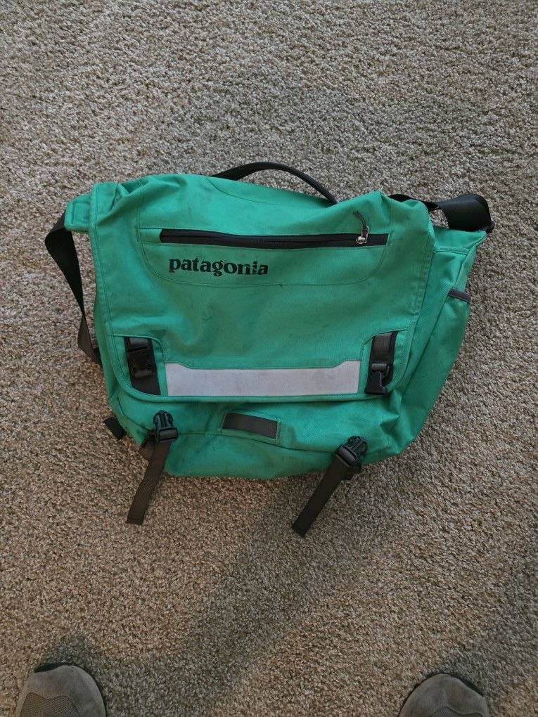 Patagonia Messenger Bag
