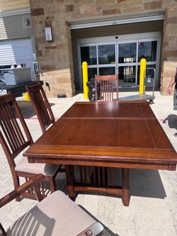 Dinning Table