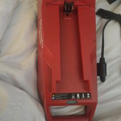 Milwakee Battery Charger 