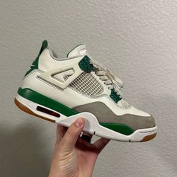 Jordan retro 4 sb