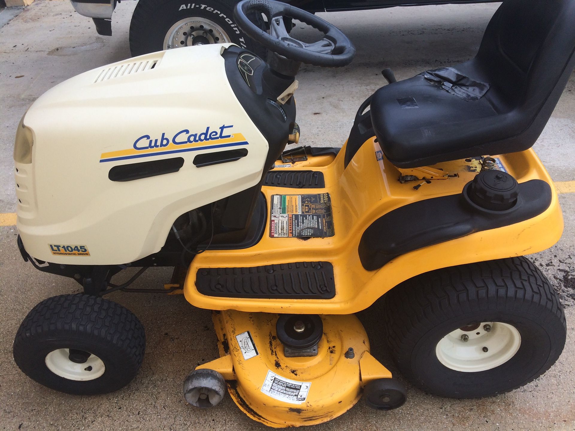 cub-cadet-lt1045-with-20-horsepower-kohler-engine-46-in-cut-for-sale-in
