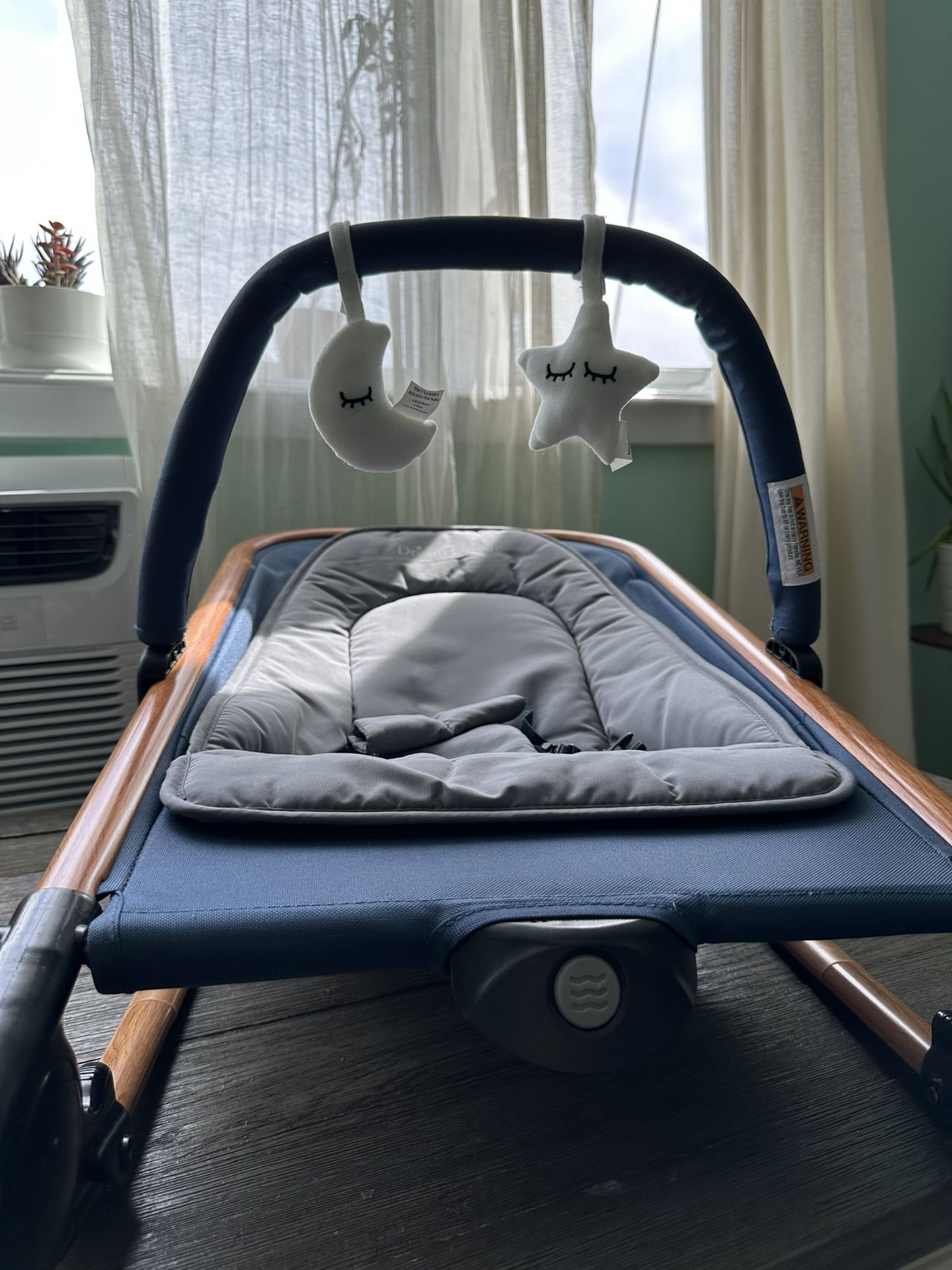 Dream On Me Baby Rocker – Like New