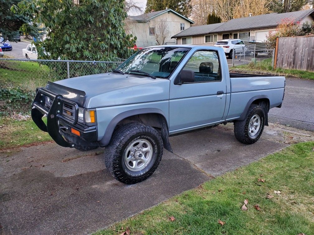 1992 Nissan Truck for Sale in Kent, WA - OfferUp