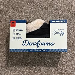 Brand New Women’s Dearfoams Slippers