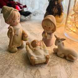 Antique Homco Porcelain Nativity Figurines No Flaws! See All Photos Cute In Childs Room 