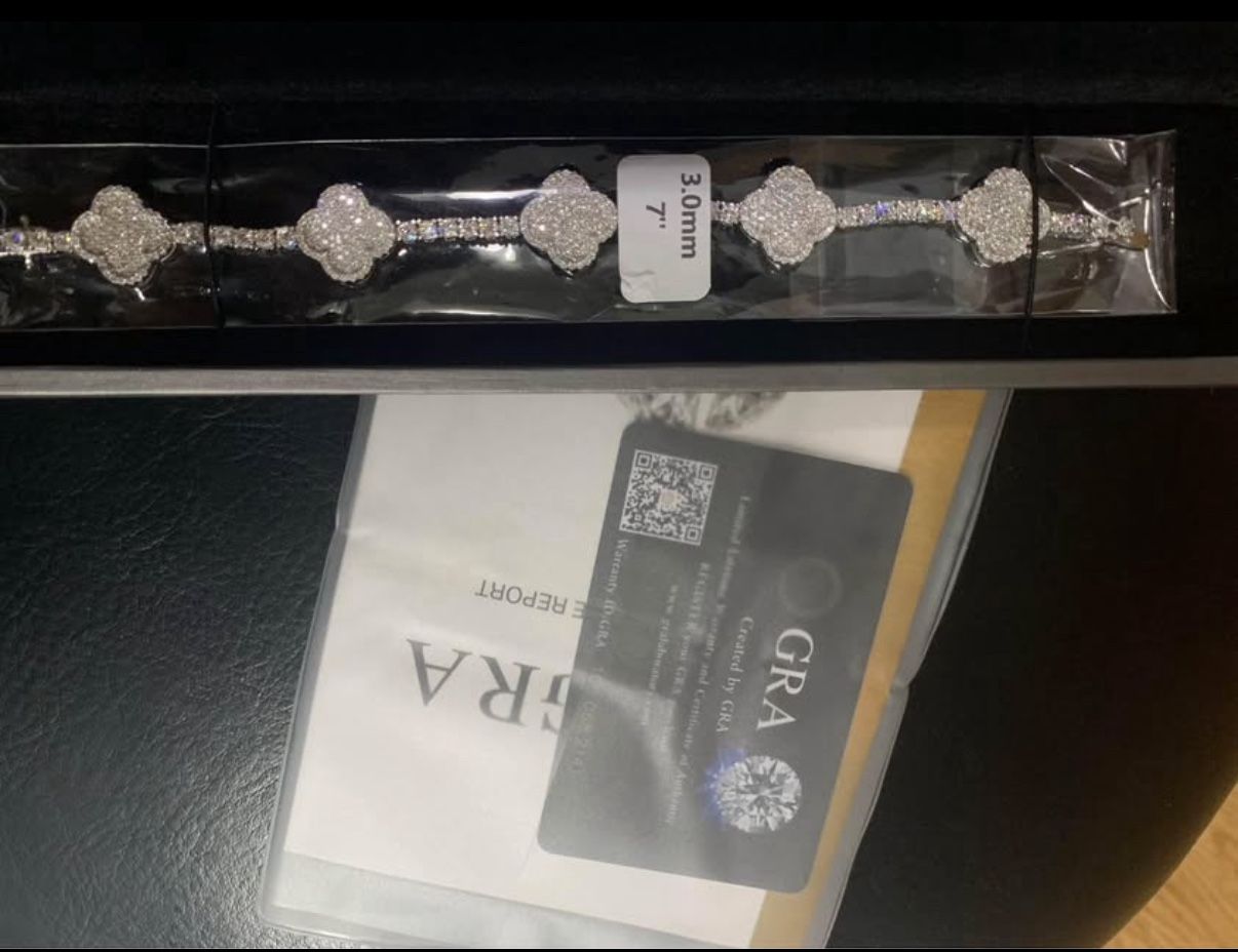 VVS Lucky Bracelet 
