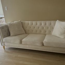 Cream Velvet Tufted Sofa – Elegant Modern Couch
