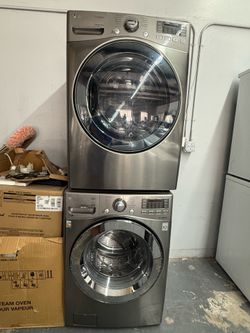 LG Stackable Washer & Dryer Set