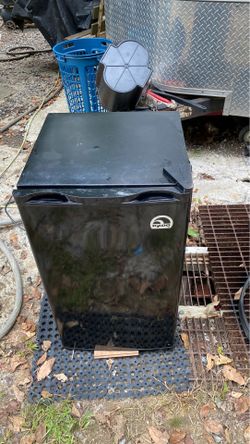 Small working fridge