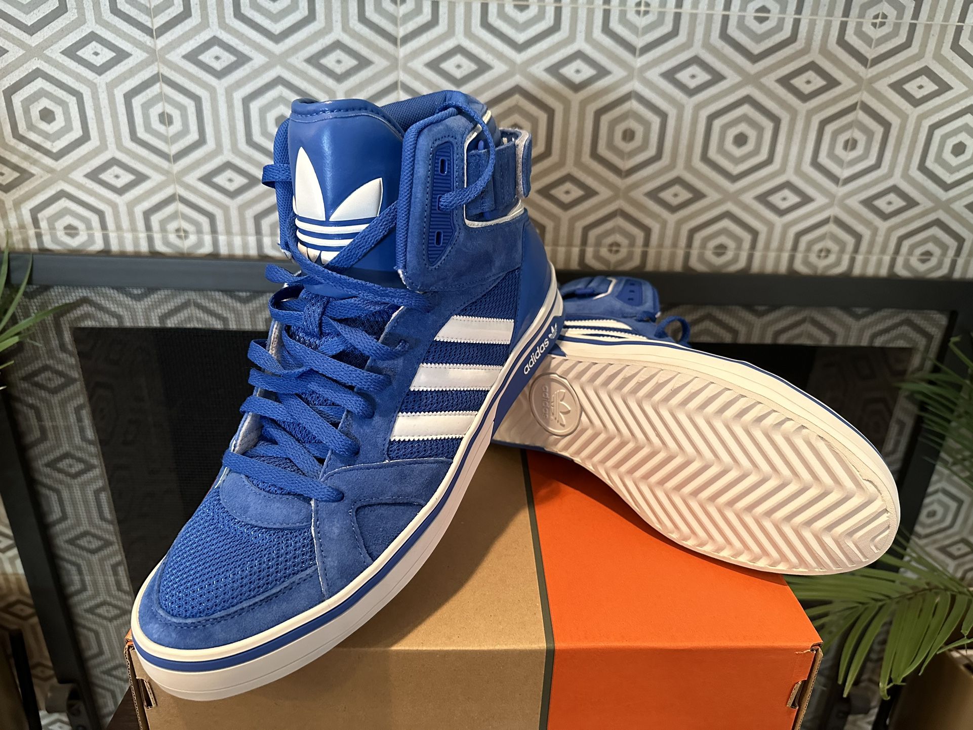 Adidas Originals High “Space Diver”