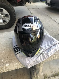Bell motorcycle helmet medium