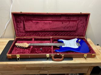 Austin AST100 Strat Style Electric Guitar with Hard Shell Case — Electric Blue — Fresh Pro Setup