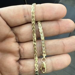 10kt Real Gold Bracelet For Women  Size 7.5 Inch 