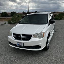 2012 Dodge Caravan/Grand Caravan Wheelchair van
