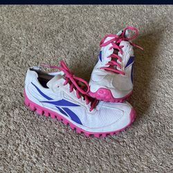 Woman’s Reebok Size 5 