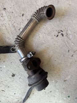 EGR Valve For Mercedes Benz 126 Body Style 300SD 81-84