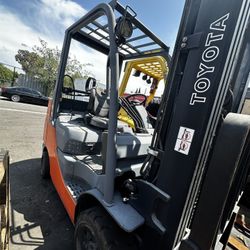 Toyota Forklift 5000 Lbs 