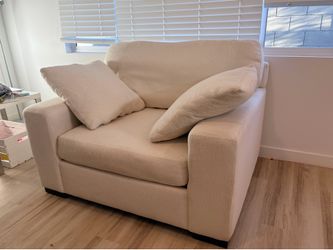 White Down Filled Z Galleries Oversized Armchair with two pillows