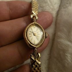 10k Filled Womans Timex