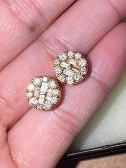Gold diamond earrings