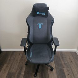 SecretLab Titan Evo 2020 Gaming Chair