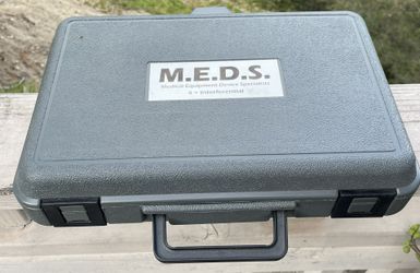 NEW M.E. D.S. 4-INF Complete Case Kit with Accessories