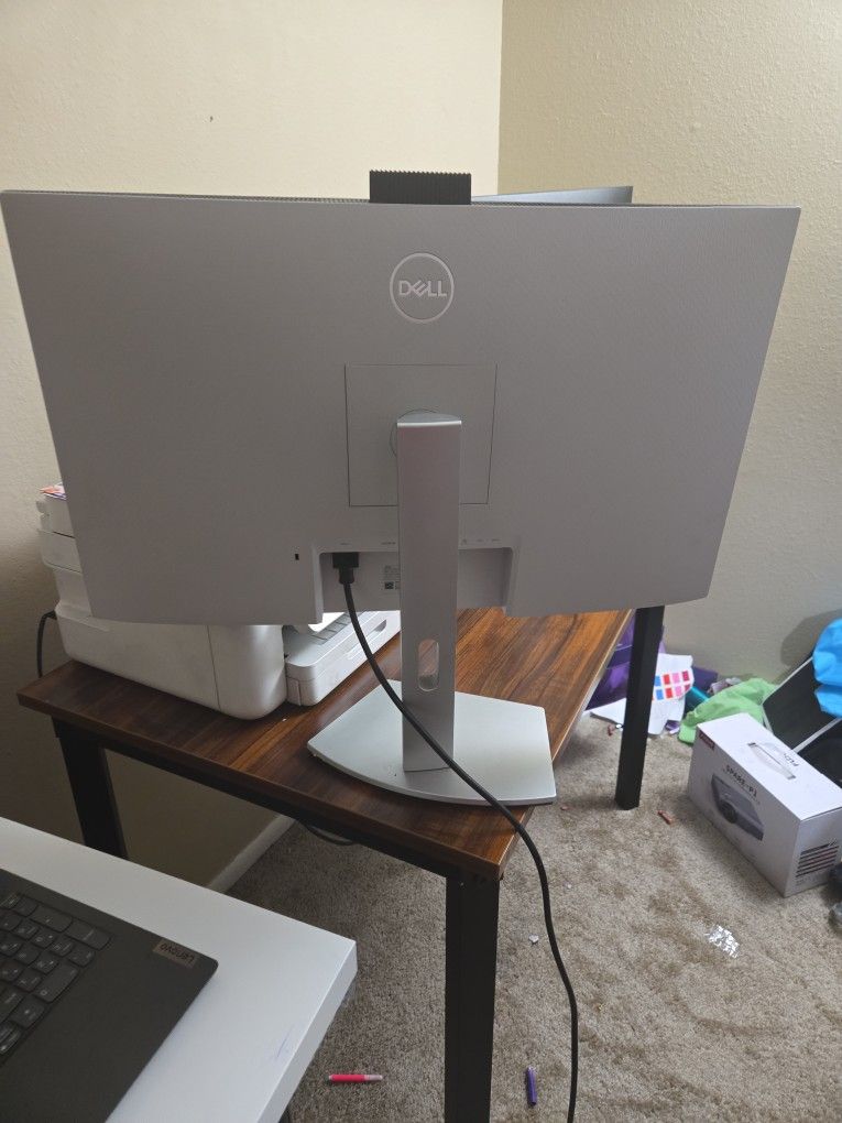 27 Inch Dell Video Conference Monitor