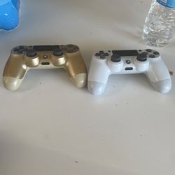  2 Ps4 Controllers