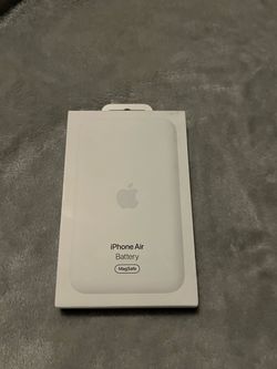 iPhone Air MagSafe Battery