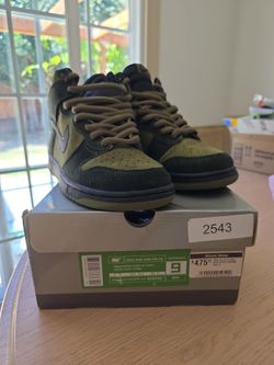 Hulk SB size 9, very near dead stock