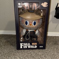 Labubu Fall in The wild 