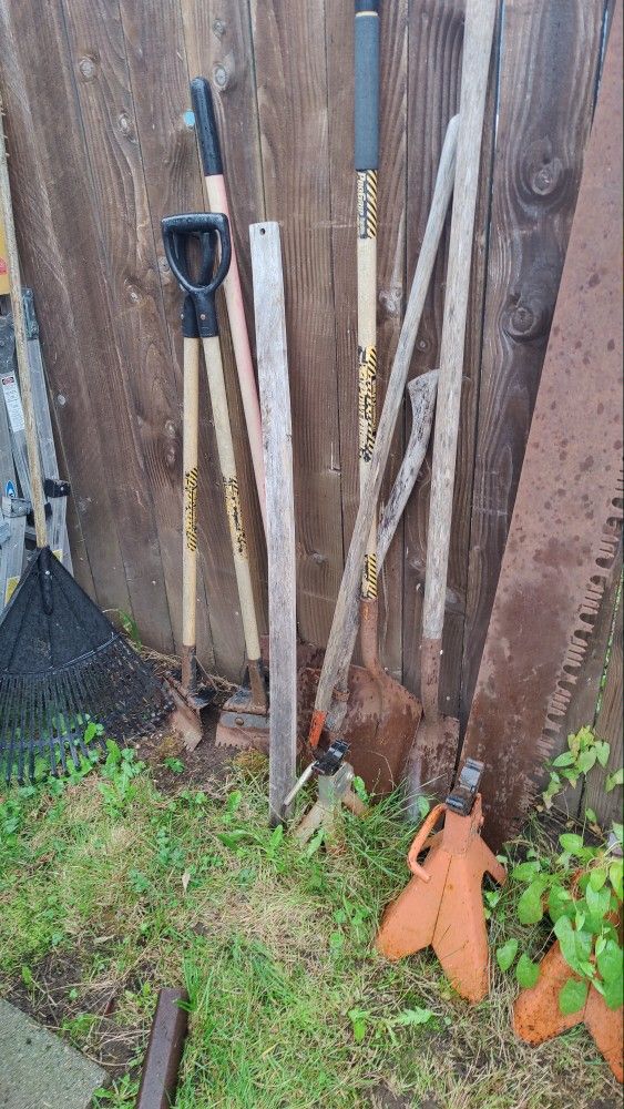 Misc Roofing Rakes For Shingles s, Rake, Shovel, Thatcher