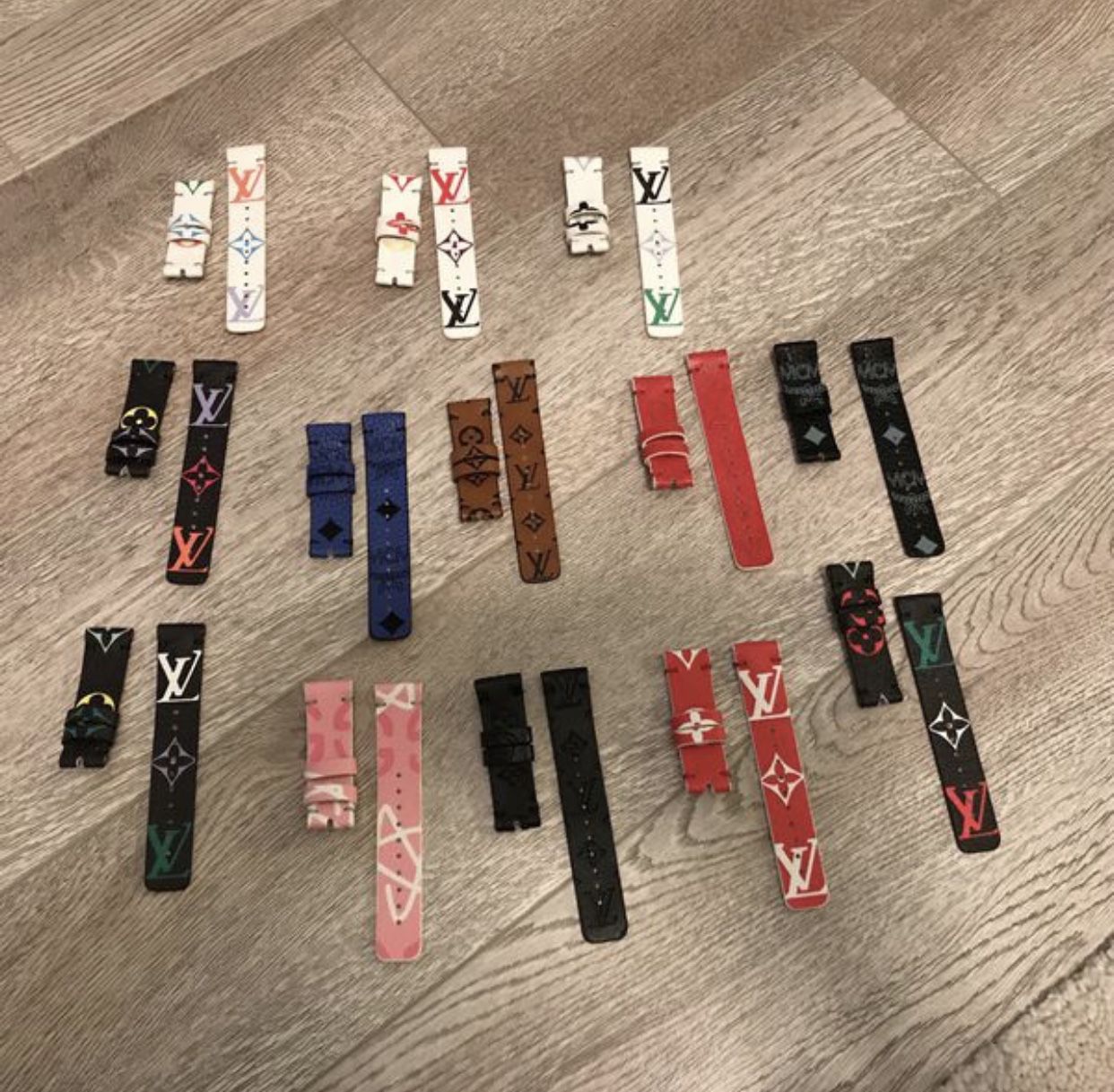 Apple Watch Designer Bands - Gucci, Louis Vuitton, Burberry, Fendi and  More! (All Under $30) 