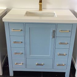 36” Bathroom Vanity Cabinet Solid Wood Quartz Top Ready For Pick Up 