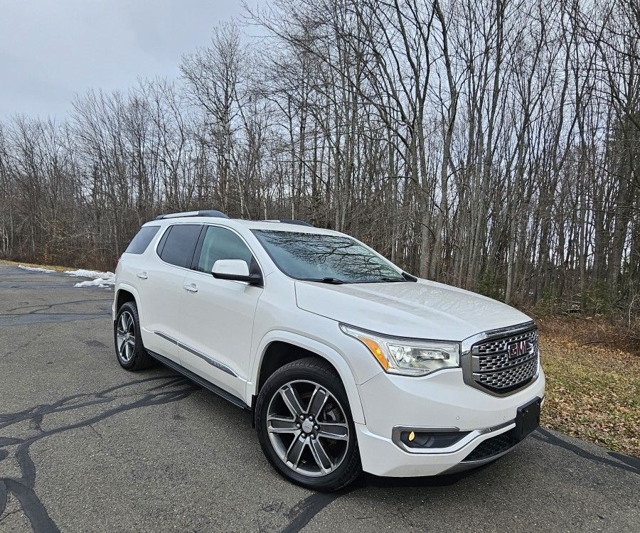 2017 GMC Acadia