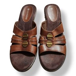 Natural Soul by Naturalizer "Earn" man made wedge heel slides sandals 7 M