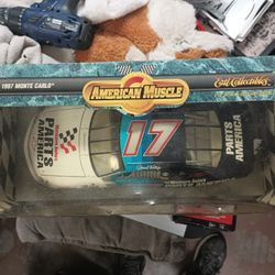 Darrell Waltrip diecast 