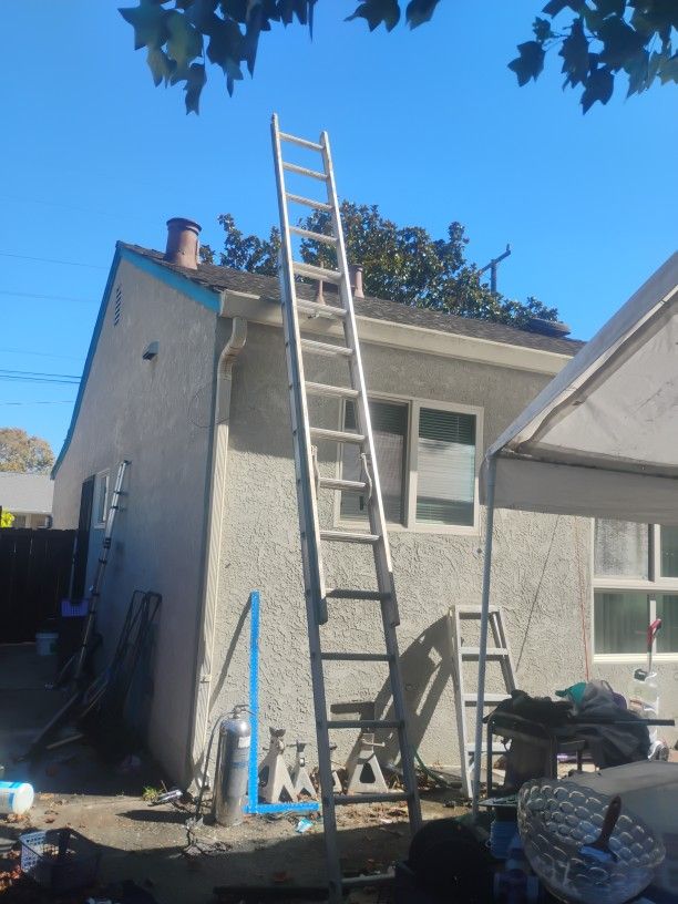 40 Foot Aluminum Extension Ladder
