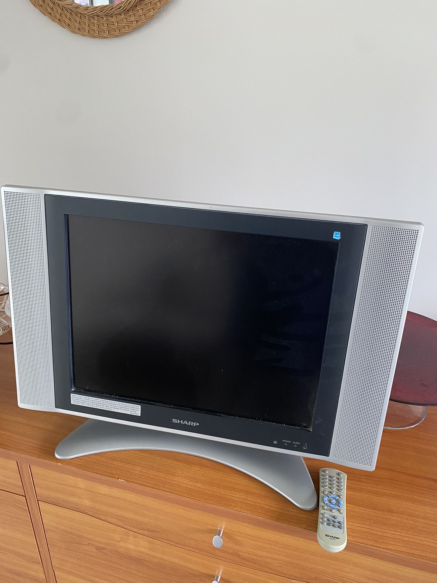 SHARP TV 20 Inch