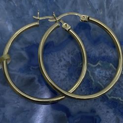 $450 Yellow Gold Hoop Earrings 