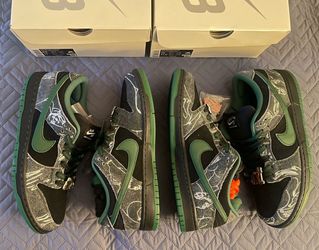 NIKE SB DUNK LOW - THERE SKATEBOARD
